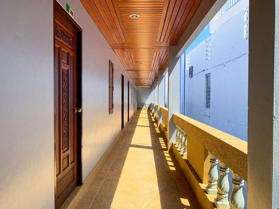 Coconut Grove Hotel Samui 차웽 외부 사진