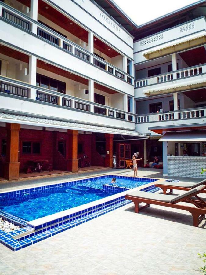 Coconut Grove Hotel Samui 차웽 외부 사진