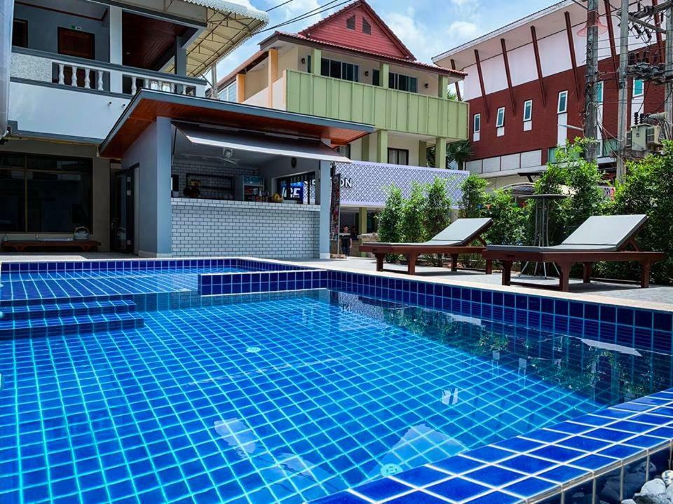 Coconut Grove Hotel Samui 차웽 외부 사진