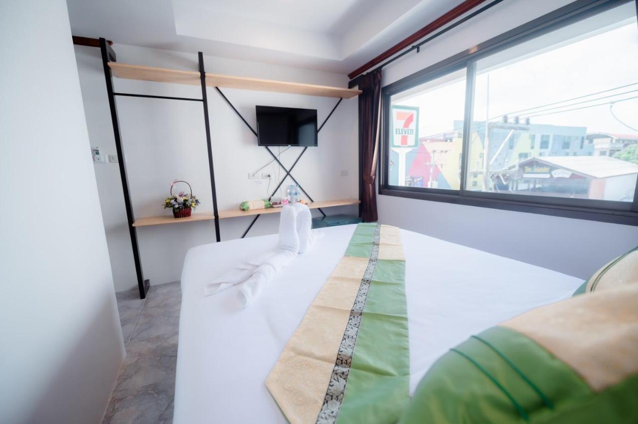 Coconut Grove Hotel Samui 차웽 외부 사진