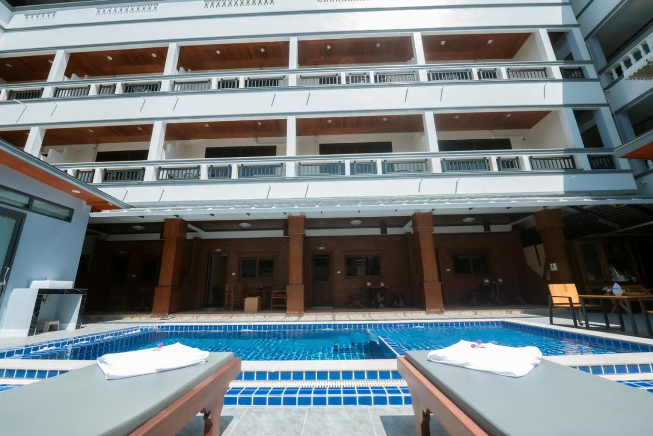 Coconut Grove Hotel Samui 차웽 외부 사진