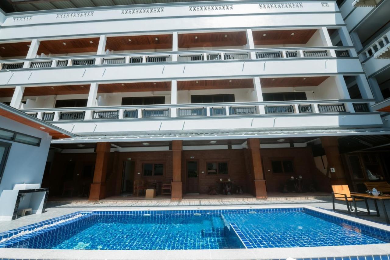 Coconut Grove Hotel Samui 차웽 외부 사진